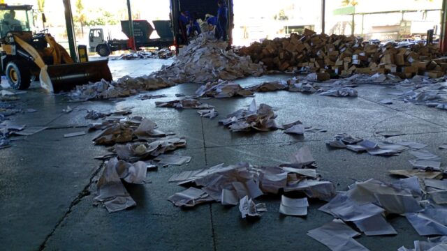 Documentos da Semob são preparados para reciclagem