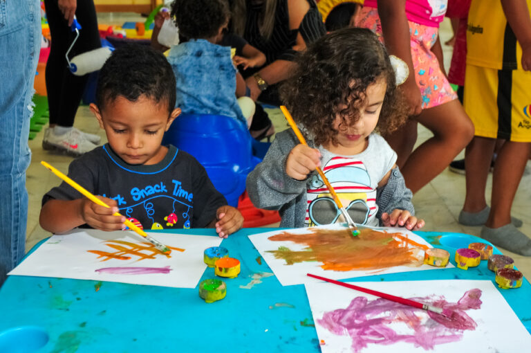 Cartão Creche usado por famílias para acesso à educação infantil no Distrito Federal