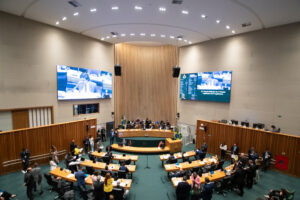 CLDF aprova regras para o orçamento de 2027 com previsão de R$ 74,97 bilhões