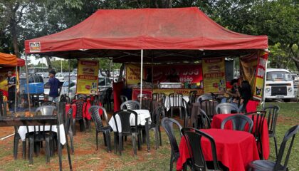 Ambulantes trabalham em evento no Distrito Federal