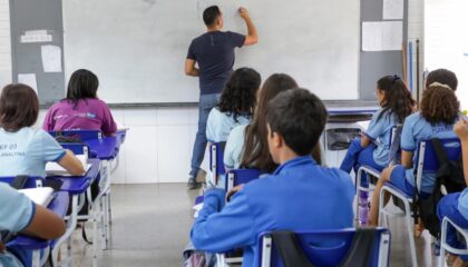 Governadora Celina Leão anuncia contratação de professores para a rede pública do Distrito Federal