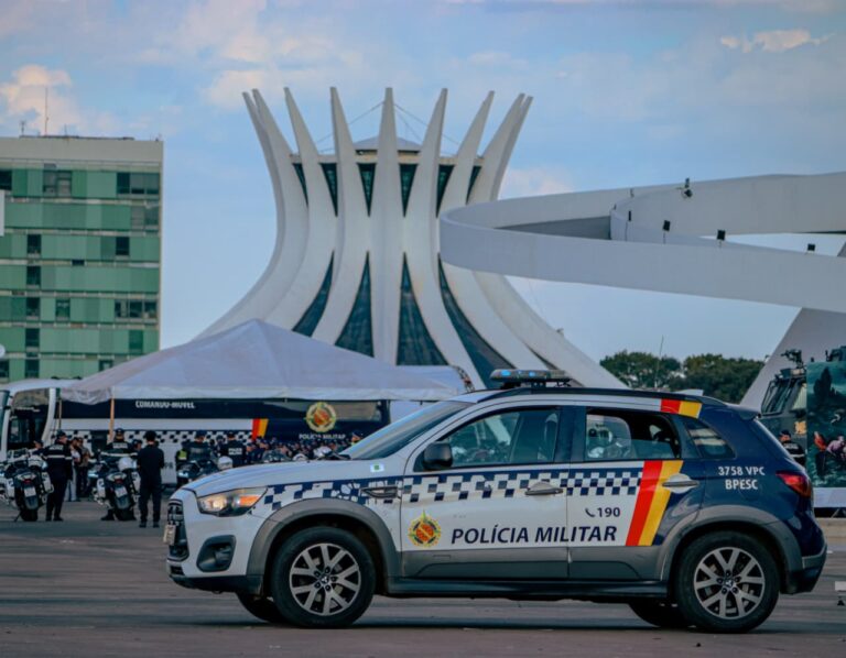 Policiais participam da Operação Kratos no Distrito Federal