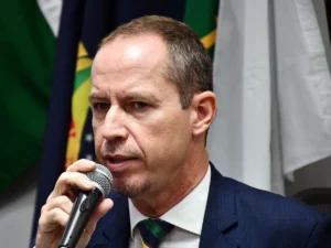 Com apenas 23 dias de estágio, Cappelli já quer ocupar a cadeira principal