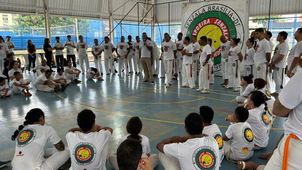 Grupo Senzala reúne capoeiristas e celebra 40 anos de atuação no DF