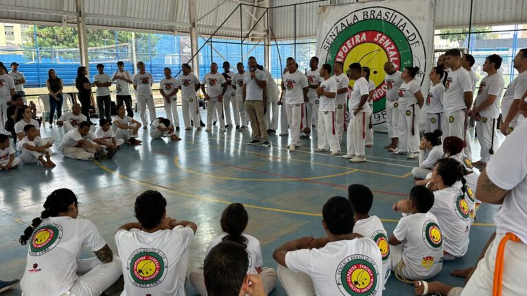 Grupo Senzala reúne capoeiristas e celebra 40 anos de atuação no DF