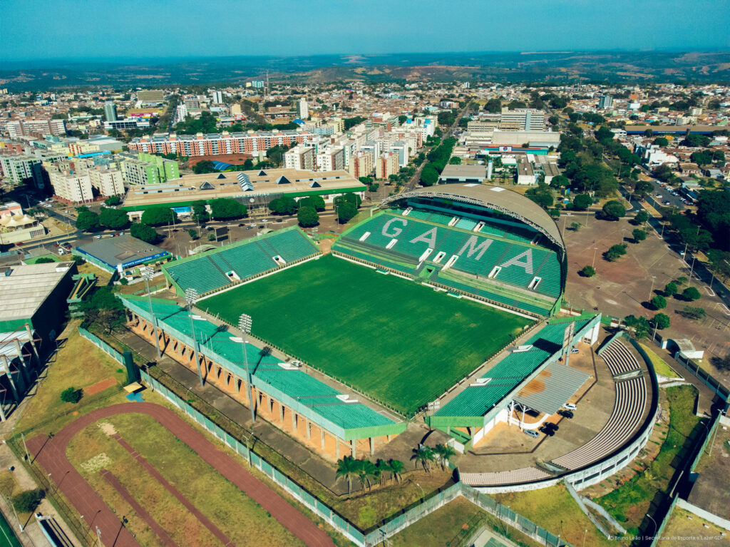 Vista aérea do Estádio Bezerrão, no Gama, que receberá partida da Série D