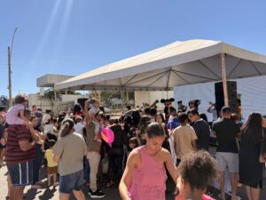 Famílias acompanham atividades do Festival Cultura Viver Juntos na Rua do Lazer, no Gama