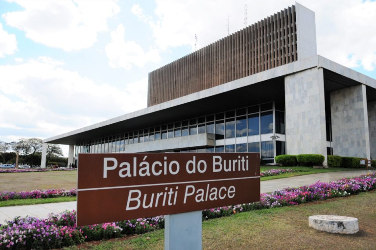 Fachada do Palácio do Buriti, sede do Governo do Distrito Federal, em Brasília