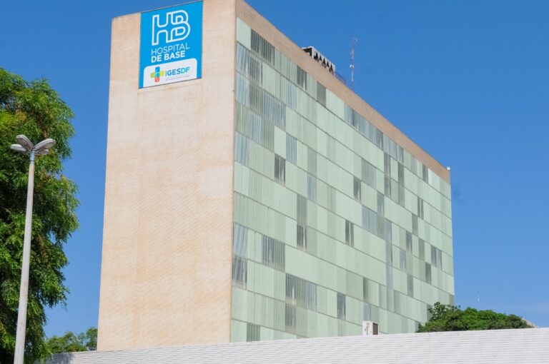 Fachada do Hospital de Base do Distrito Federal, administrado pelo Iges-DF