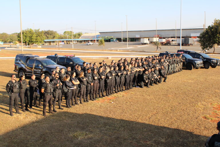 Equipes de segurança reunidas para operação de fiscalização no Distrito Federal