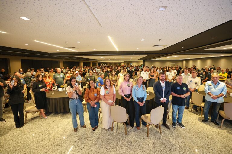 Celina Leão reúne empresários do DF e ouve demandas de diferentes setores