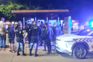 PMDF detém três pessoas por espalhar cartazes contra Celina Leão em Ceilândia